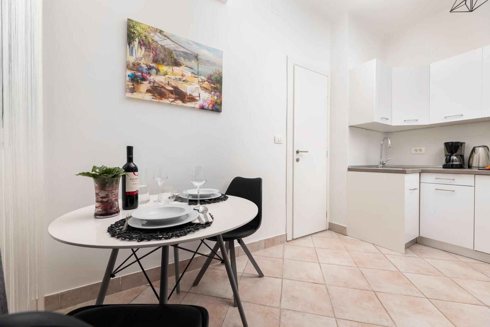 Apartments Lacrima Šilo Buitenkant foto